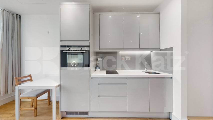 Luxury Apartment Building  Westgate House, Ealing